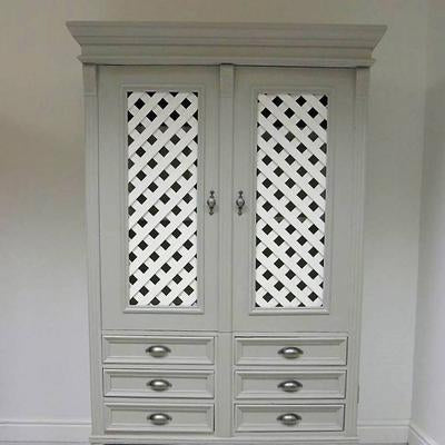 Frenchic Original Artisan Range Posh Nelly 750ml